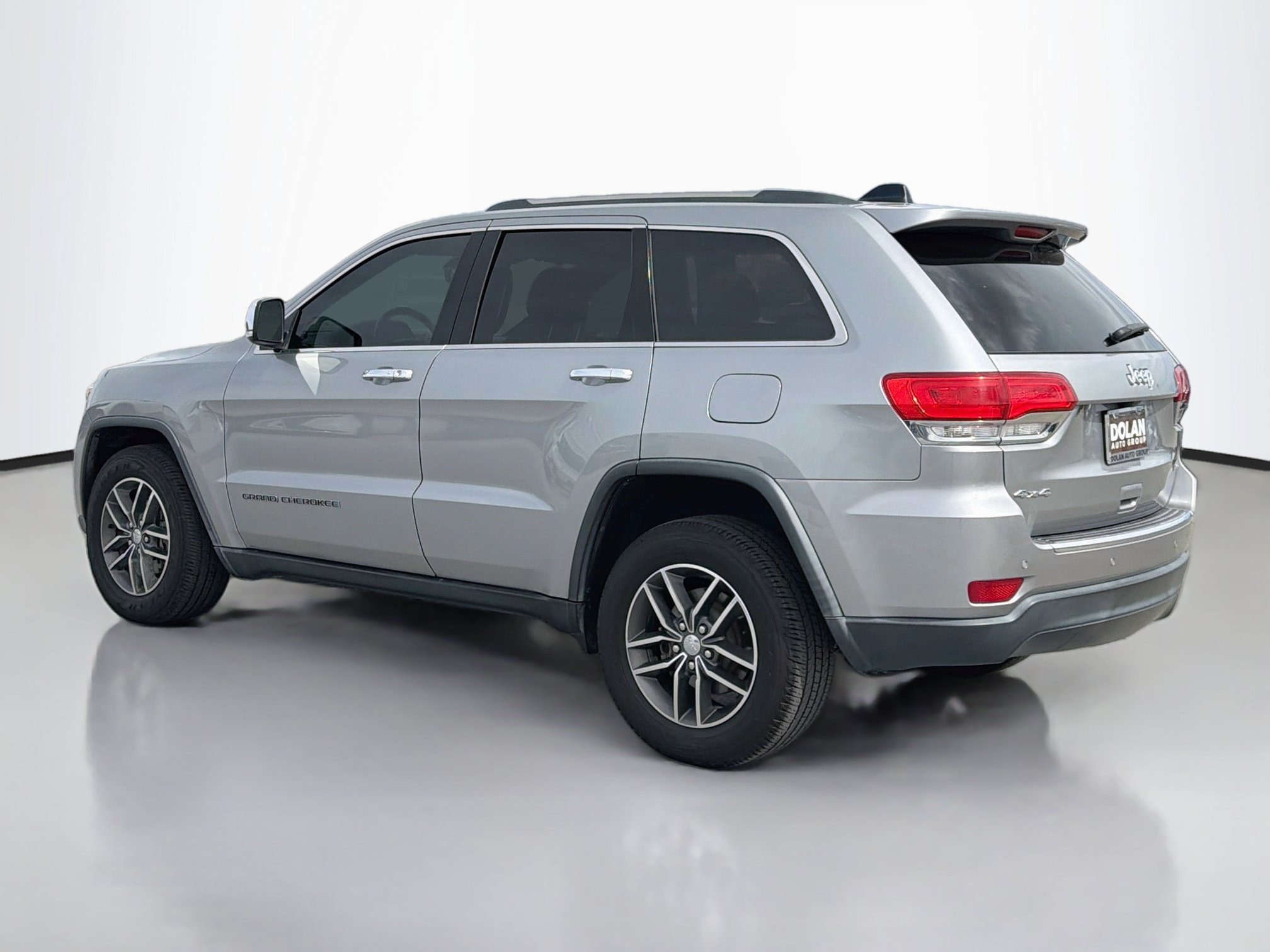 Used 2017 Jeep Grand Cherokee Limited 4x4 SUV