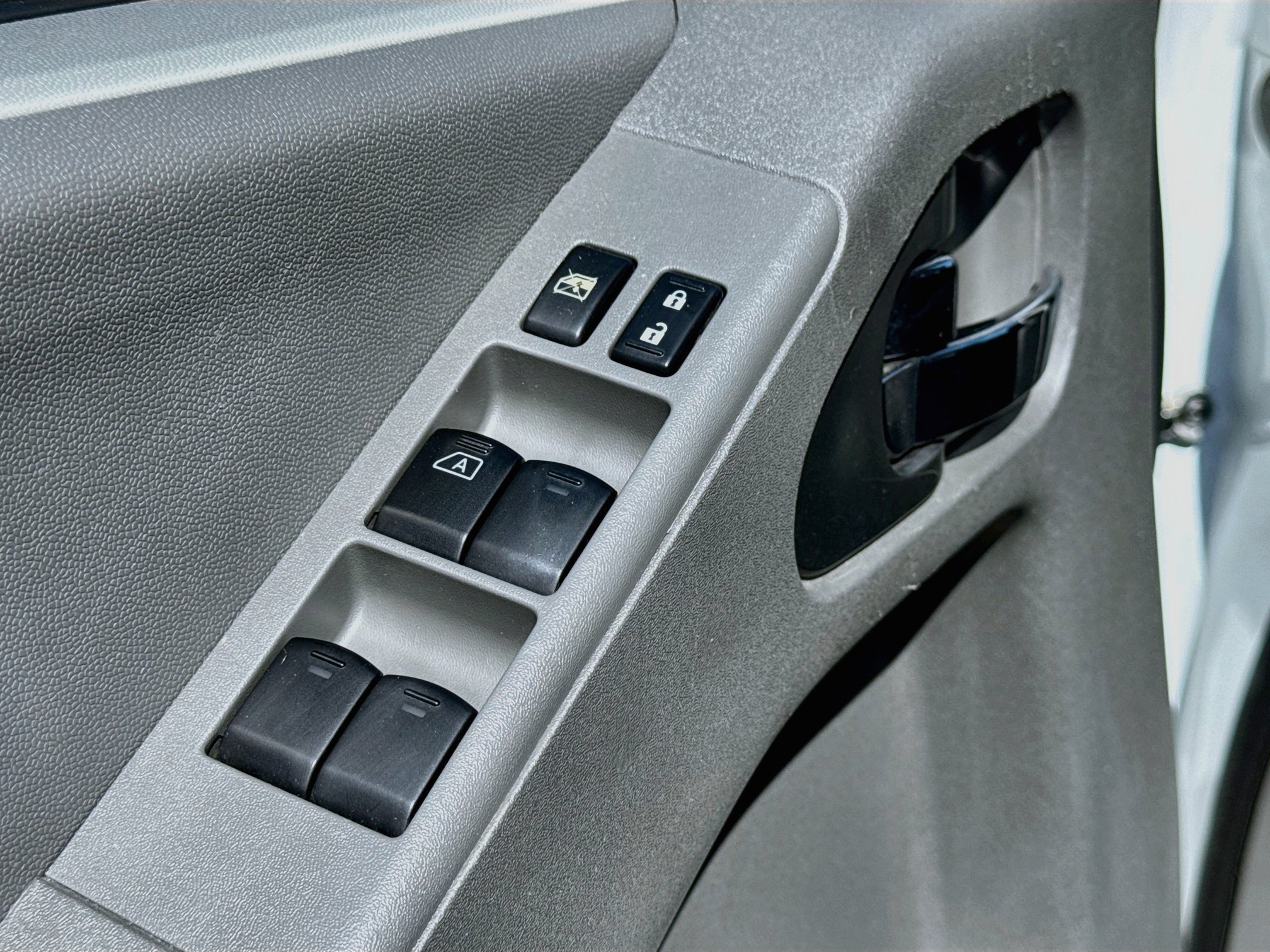 2018 Nissan Frontier SV - Photo 27