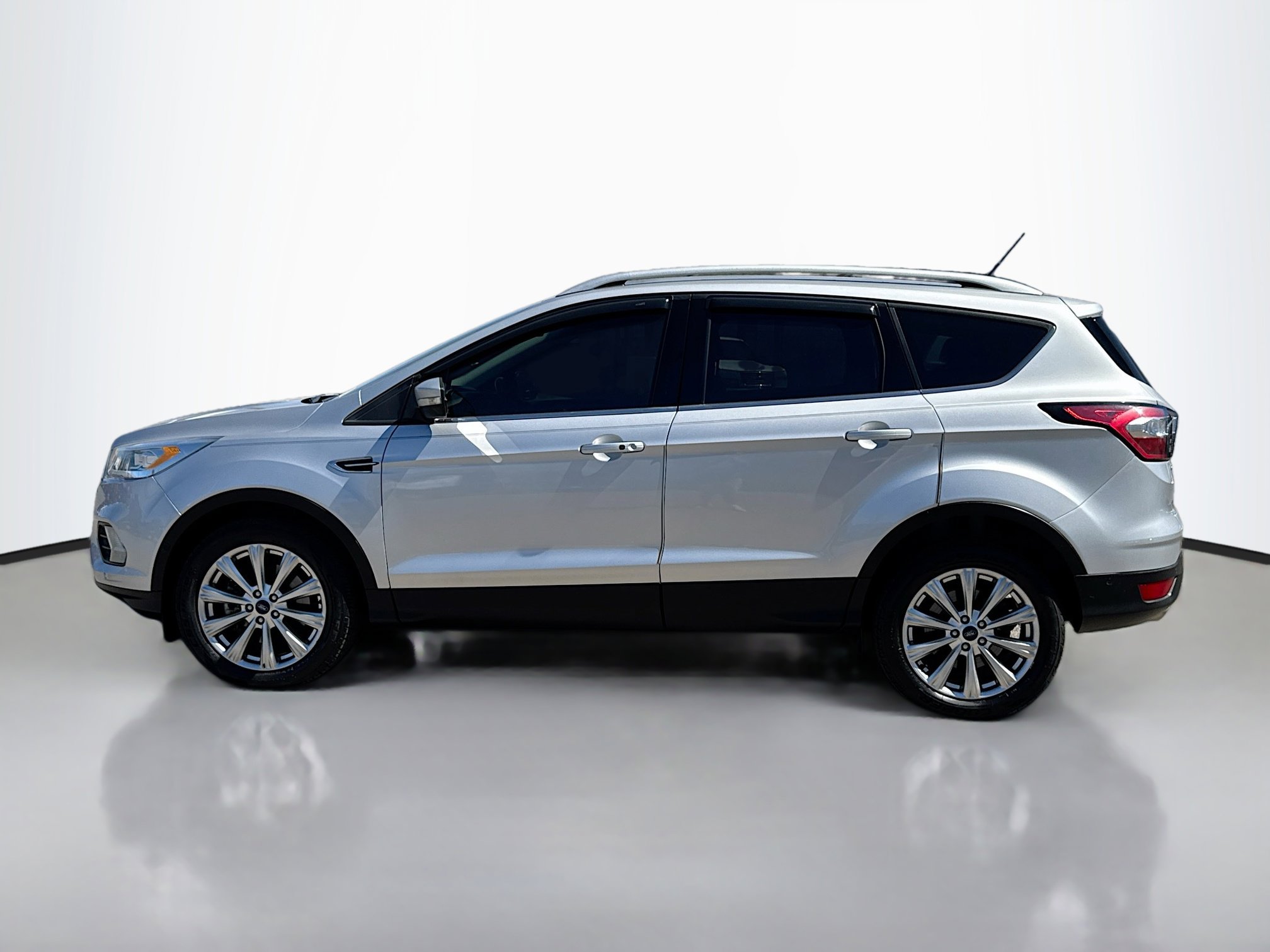 2018 Ford Escape Titanium photo 3