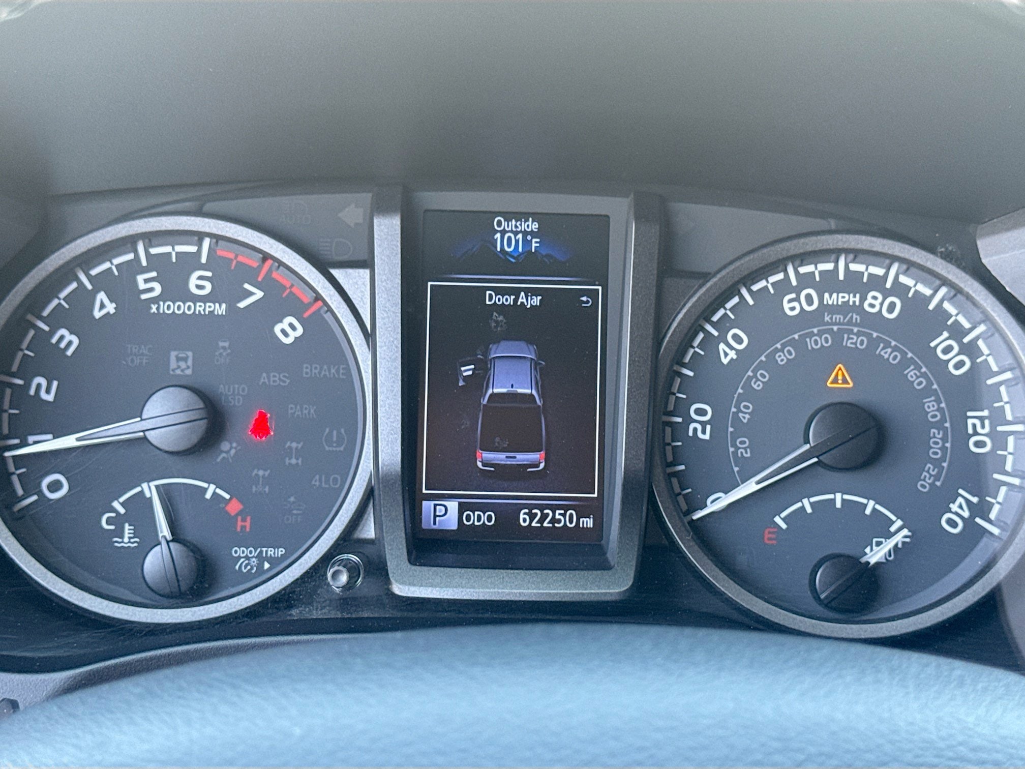 2020 Toyota Tacoma TRD Sport - Photo 28