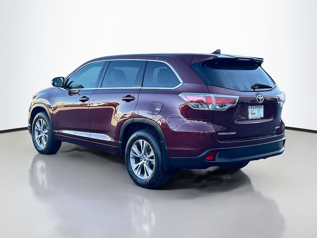 Used 2016 Toyota Highlander LE Plus V6 SUV