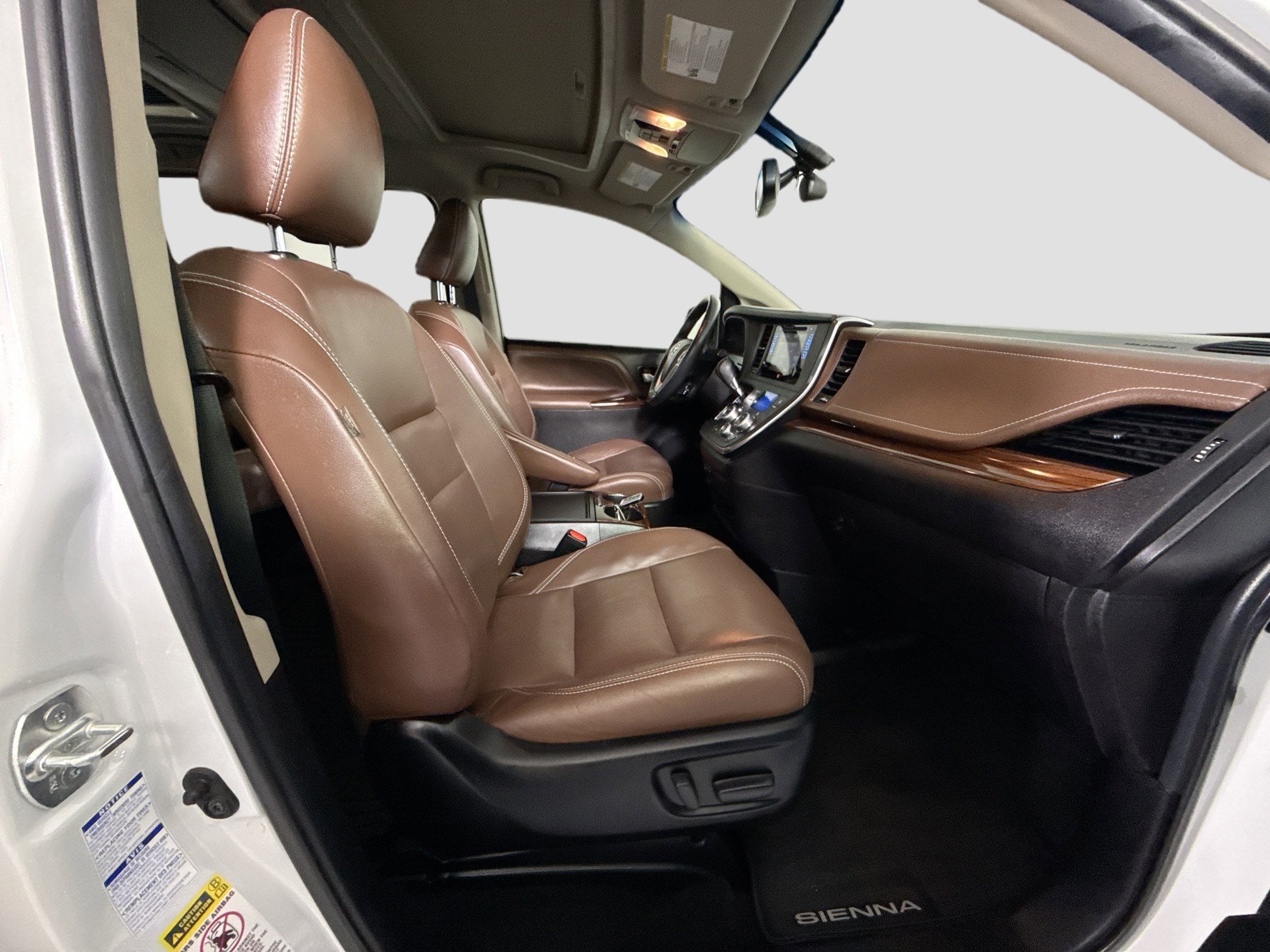 2017 Toyota Sienna Limited - Photo 22