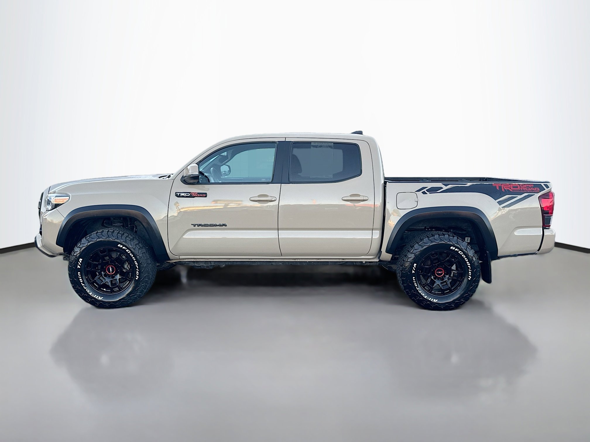 2019 Toyota Tacoma TRD Double Cab 4x4 photo 3
