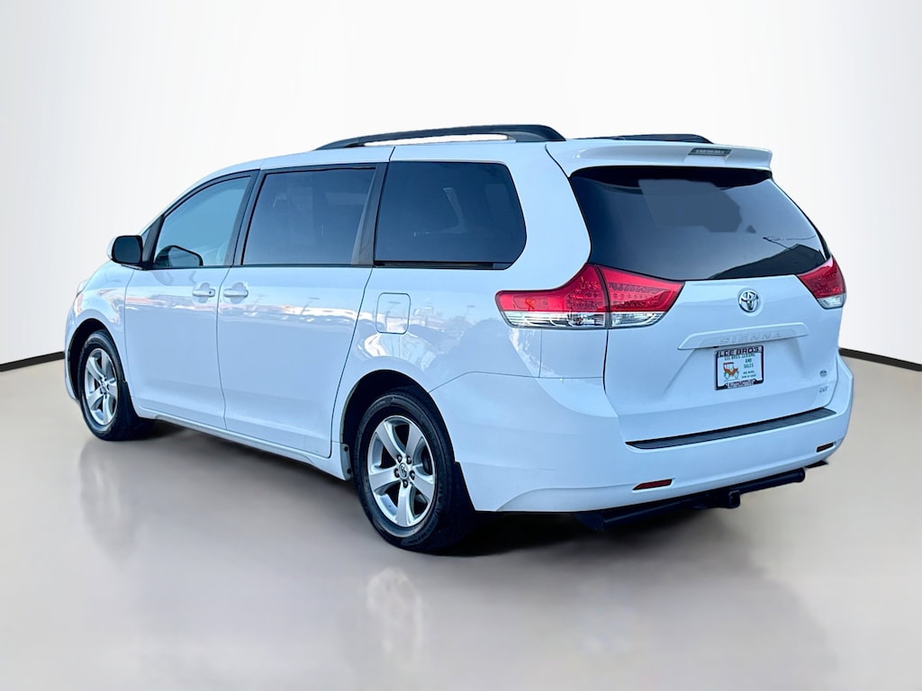 Used 2014 Toyota Sienna LE Van