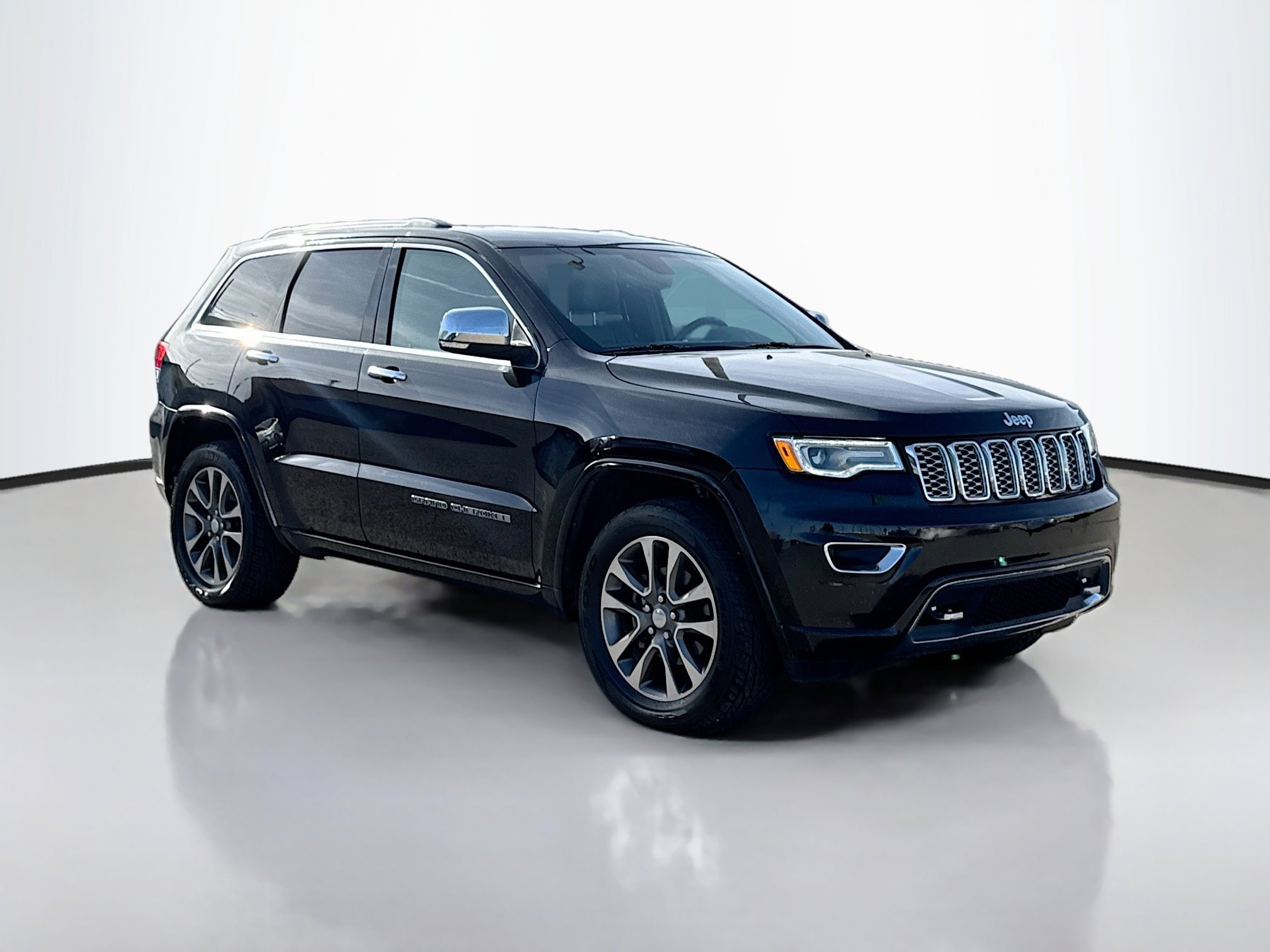 2018 Jeep Grand Cherokee Overland 4WD's photo