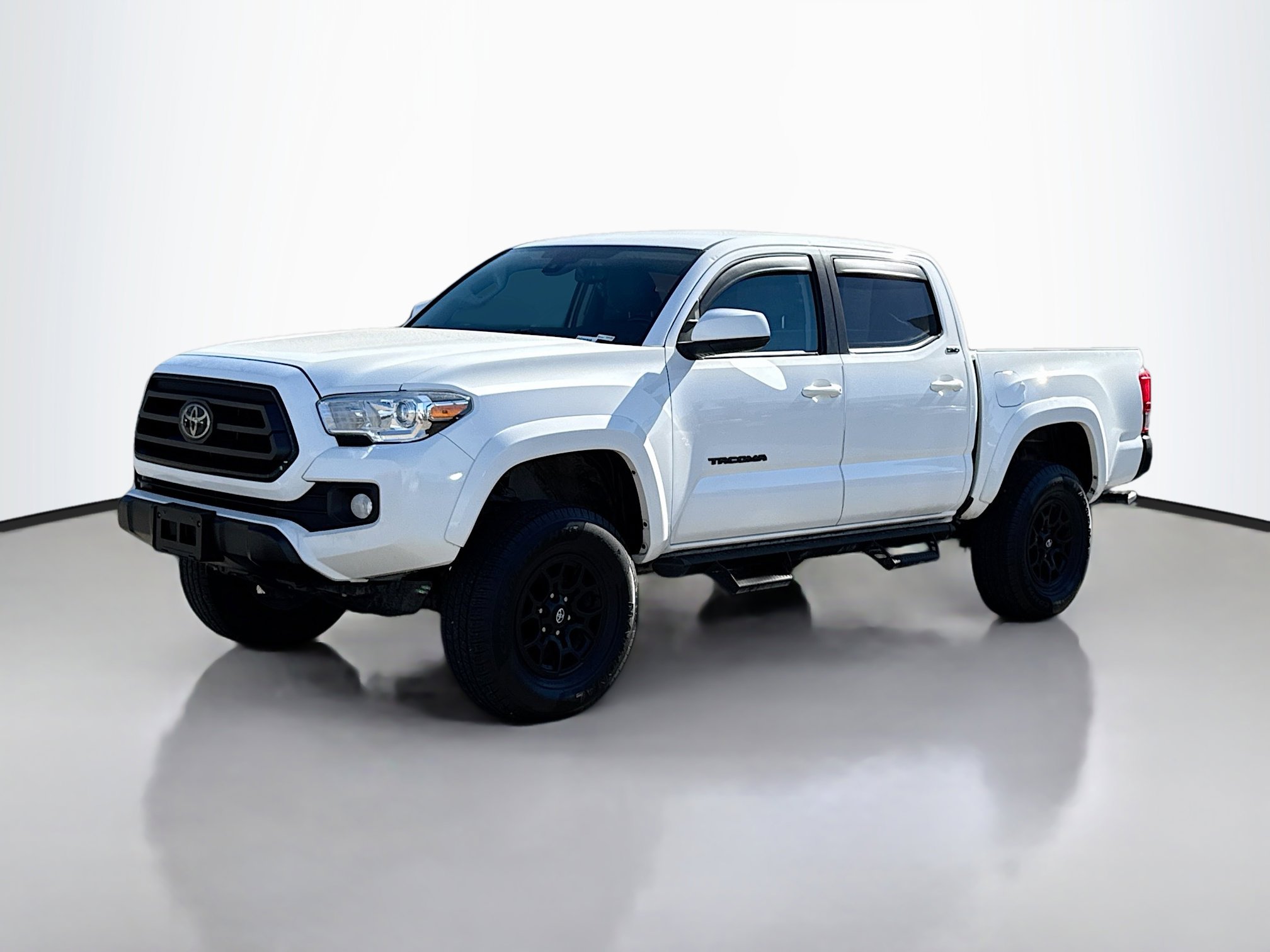 2021 Toyota Tacoma SR5 V6 photo 2