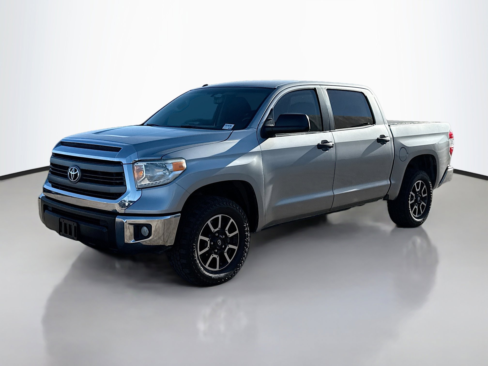 2014 Toyota Tundra SR5 photo 2