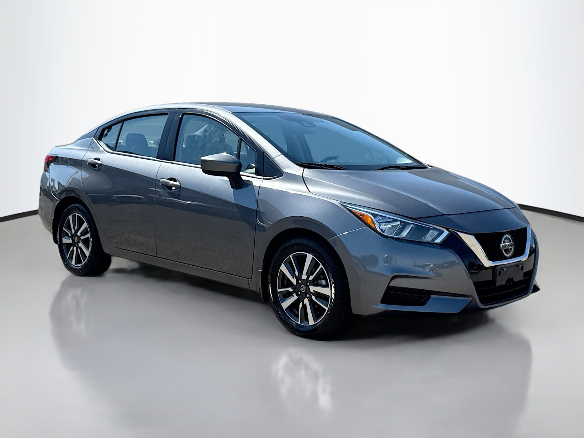 2022 Nissan Versa 1.6 SV