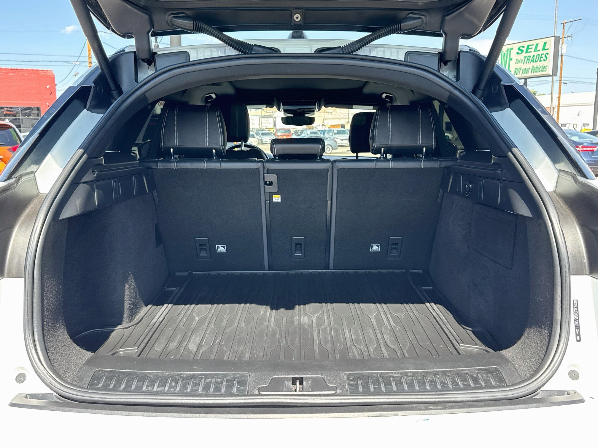 2018 Land Rover Range Rover Velar SE - Photo 24