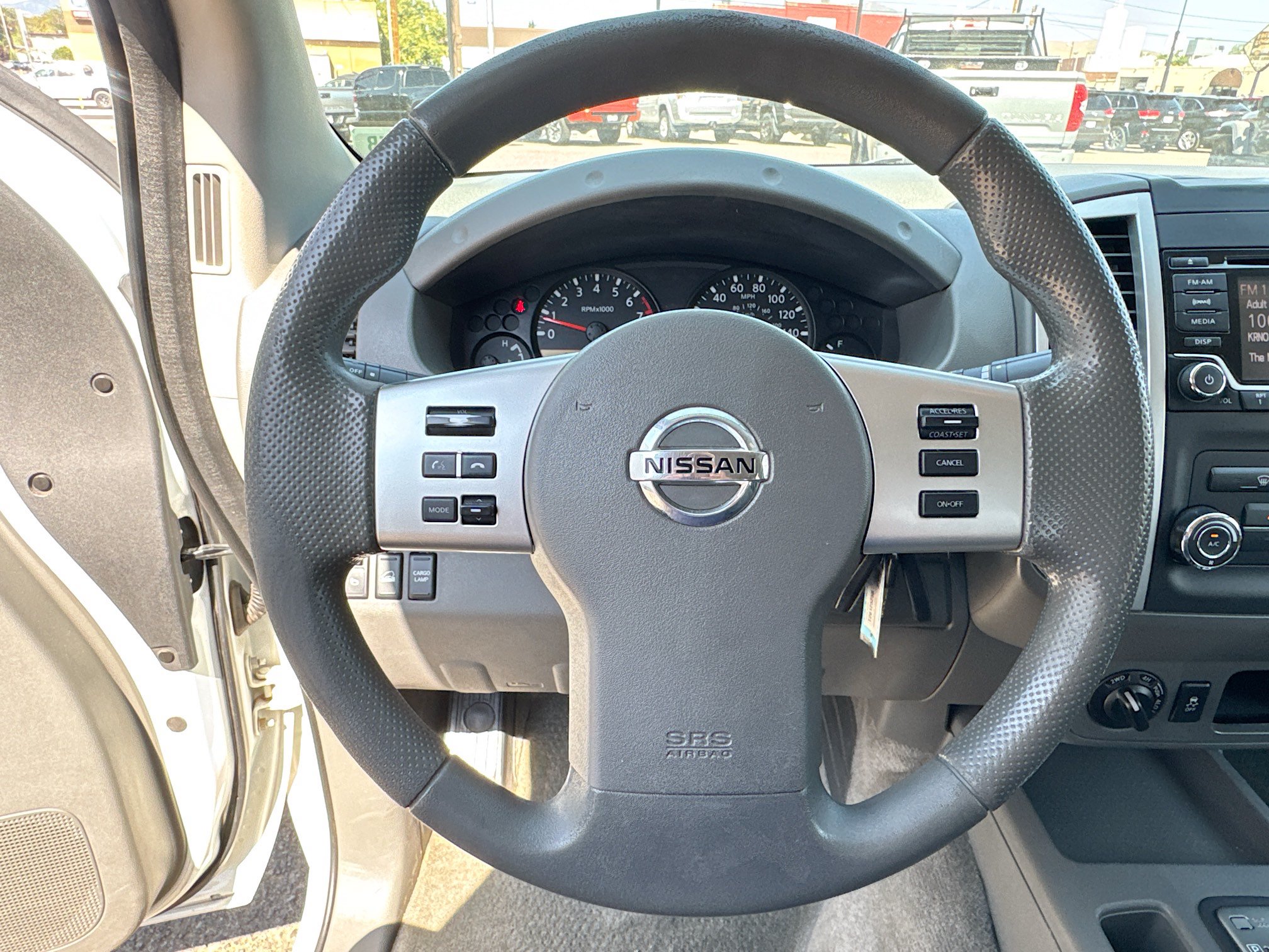 2018 Nissan Frontier SV - Photo 11