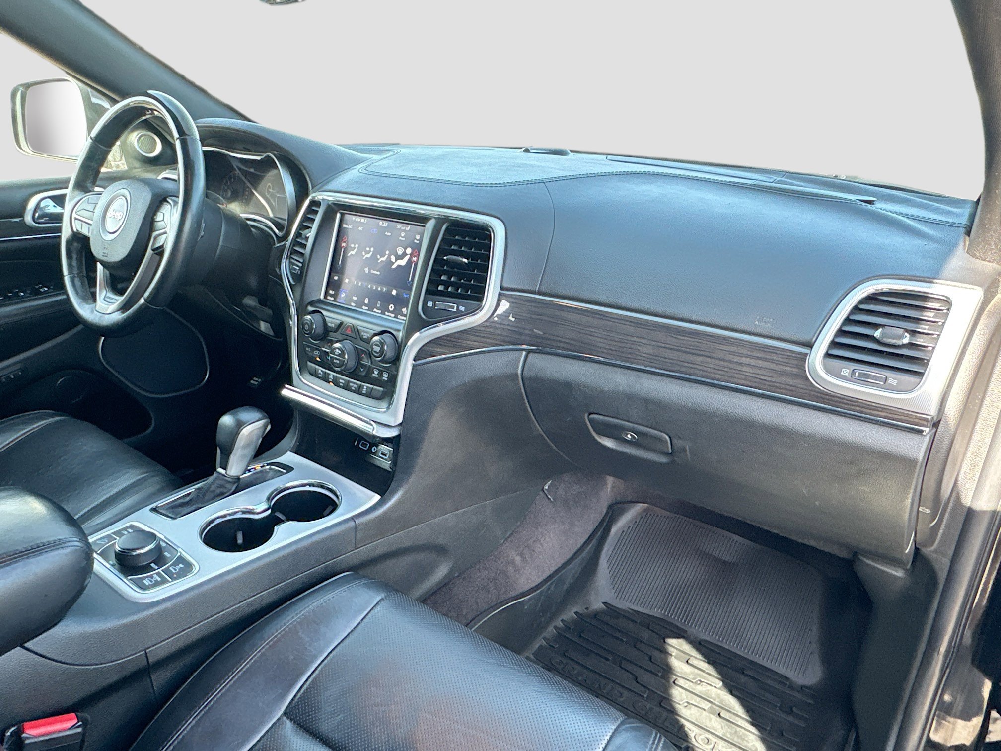 2018 Jeep Grand Cherokee Overland - Photo 20