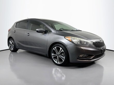 2016 Kia Forte EX FWD Hatchback