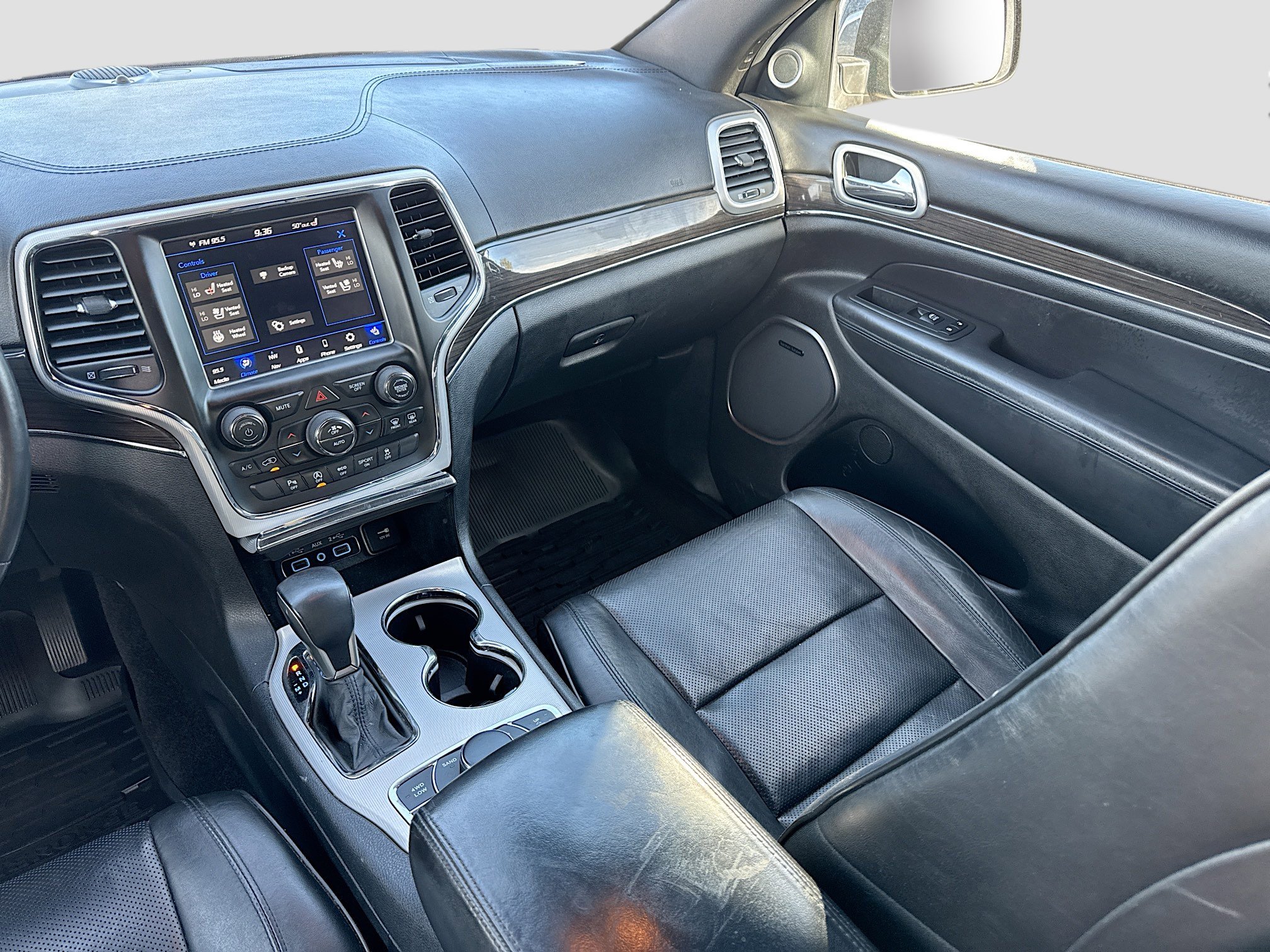 2018 Jeep Grand Cherokee Overland - Photo 13