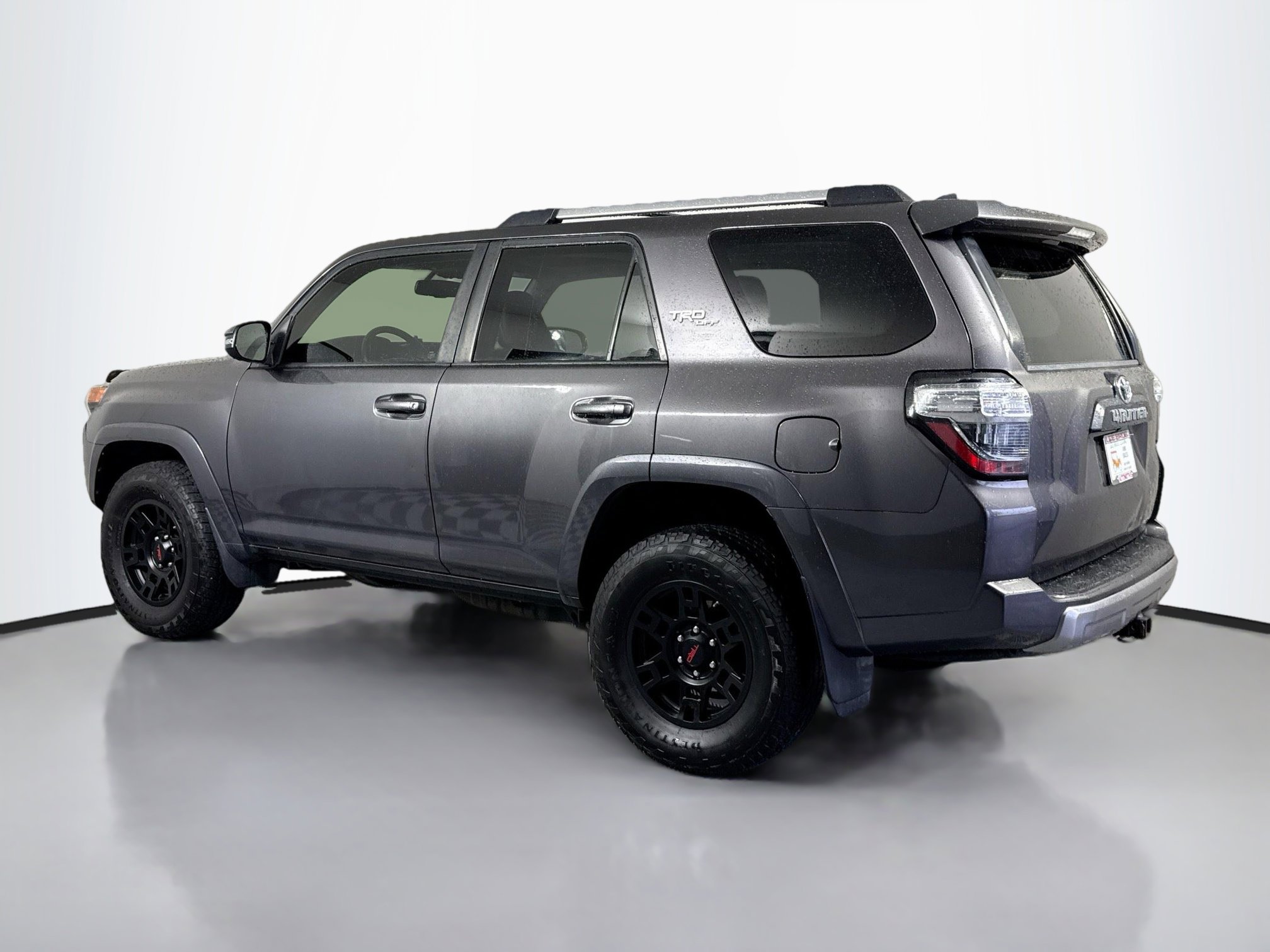 2017 Toyota 4Runner SR5 photo 2