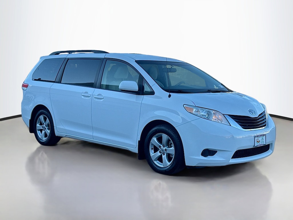 Used 2014 Toyota Sienna LE Van