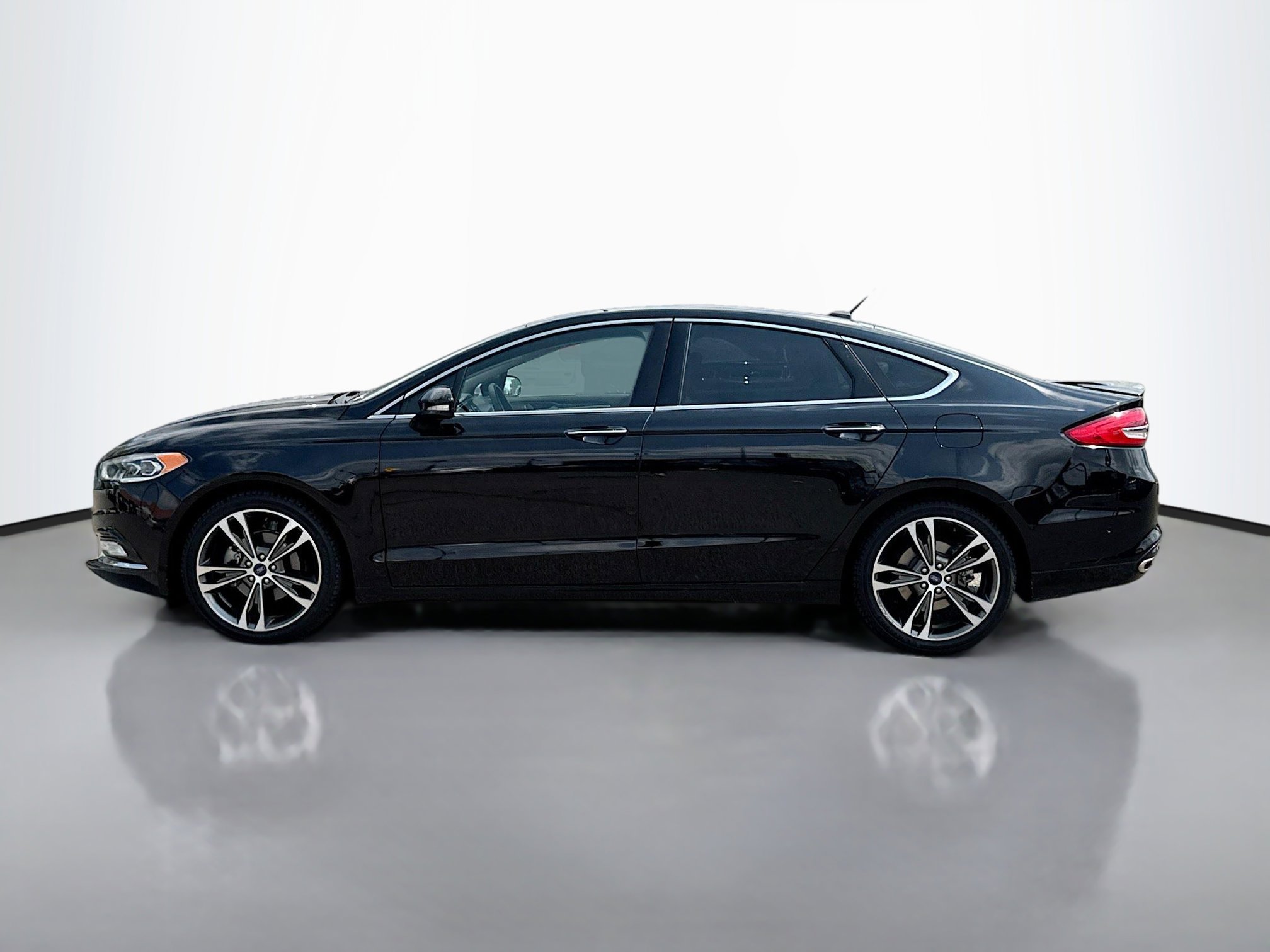 2017 Ford Fusion Titanium photo 3
