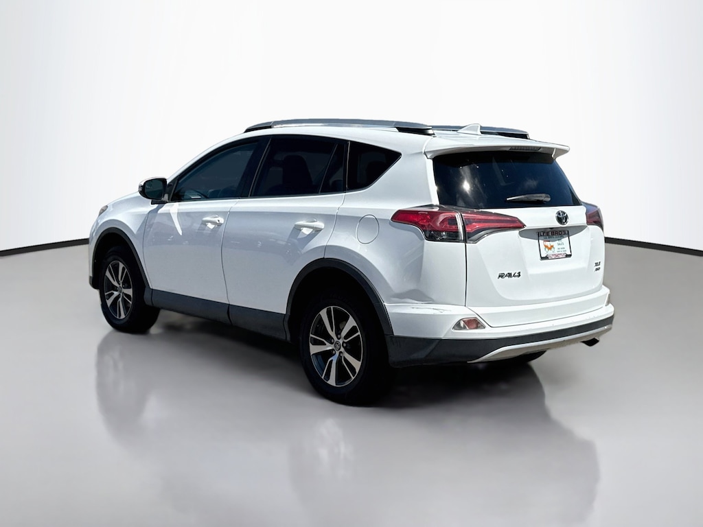 Used 2016 Toyota RAV4 XLE SUV