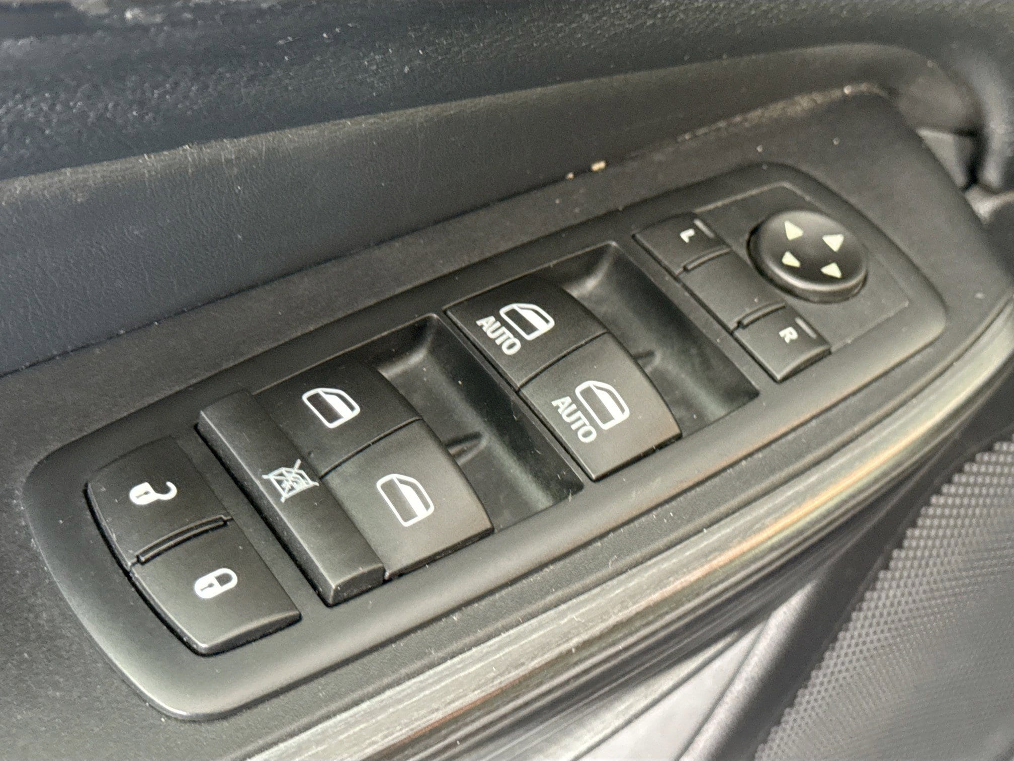 2016 Jeep Cherokee Limited - Photo 28