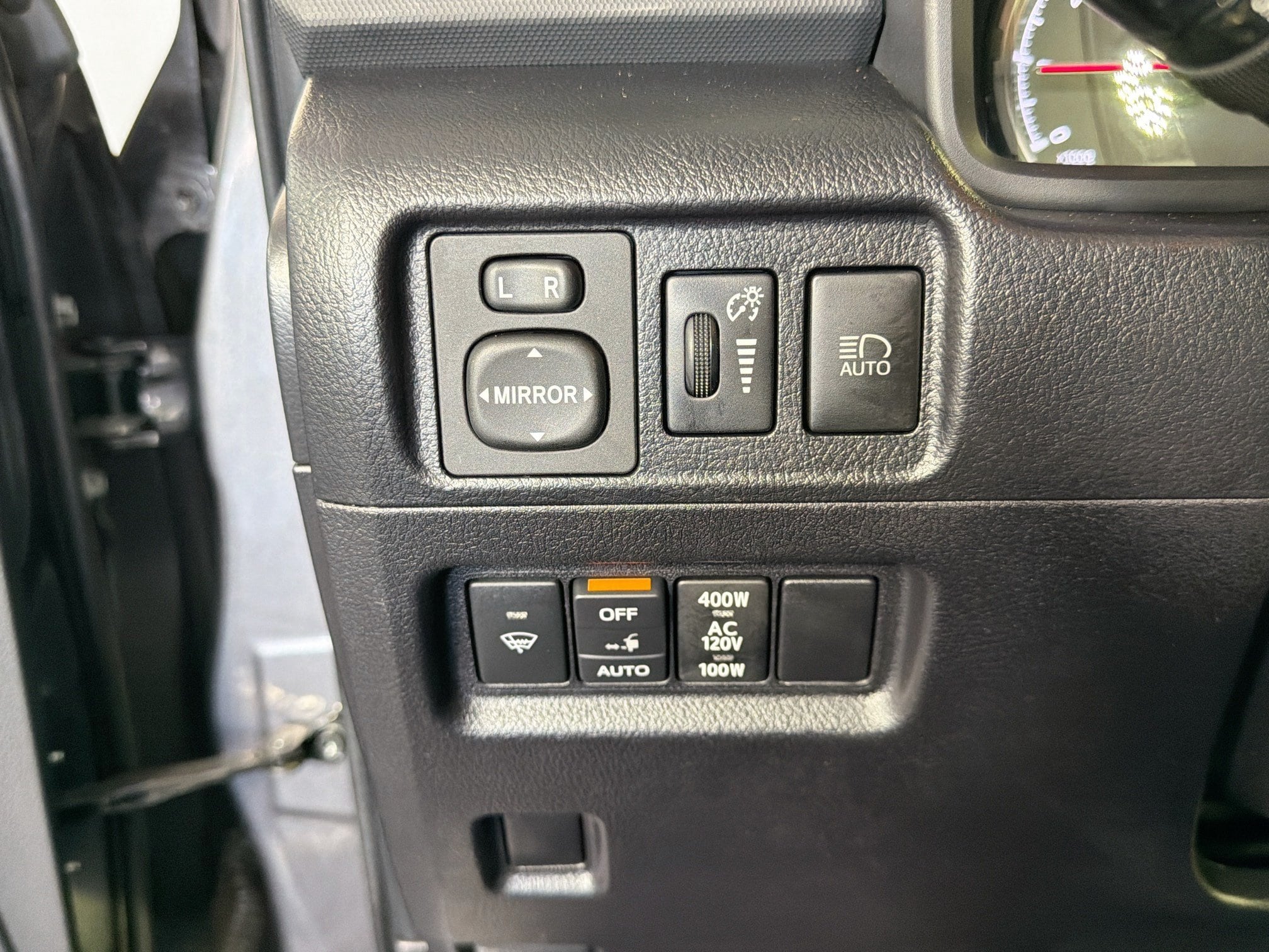 2021 Toyota 4Runner Night Shade - Photo 29