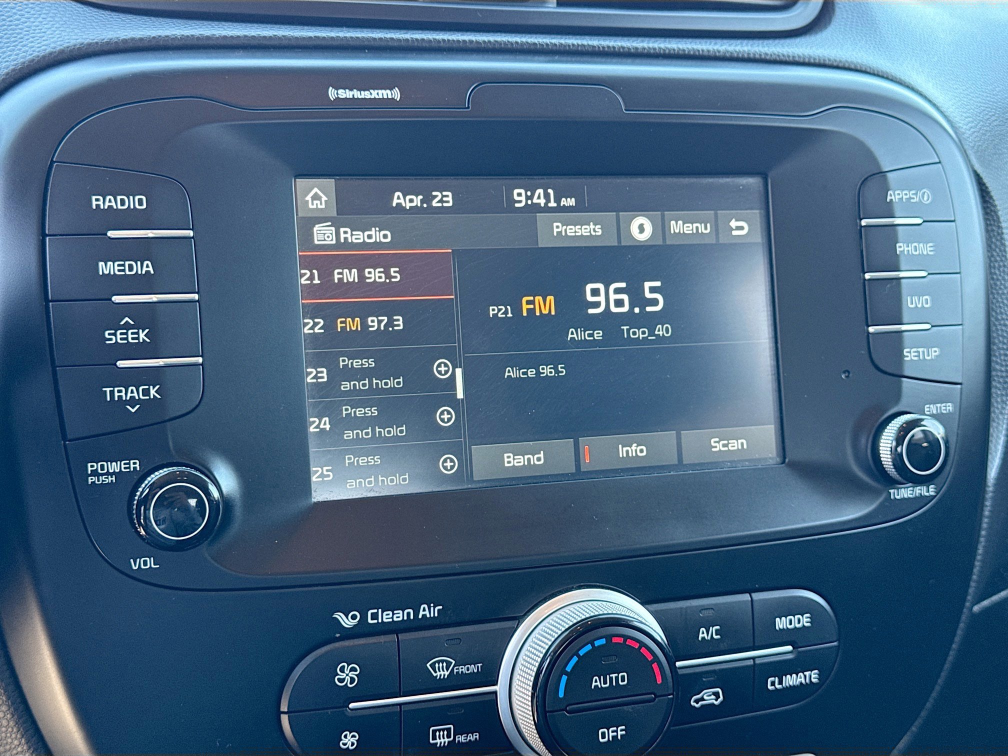 2018 Kia Soul + - Photo 13