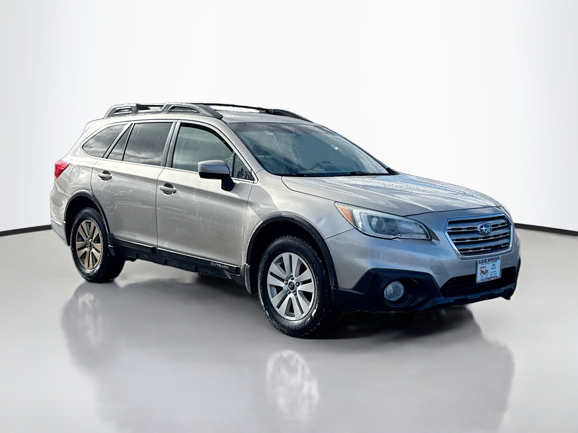 2016 Subaru Outback Premium's photo