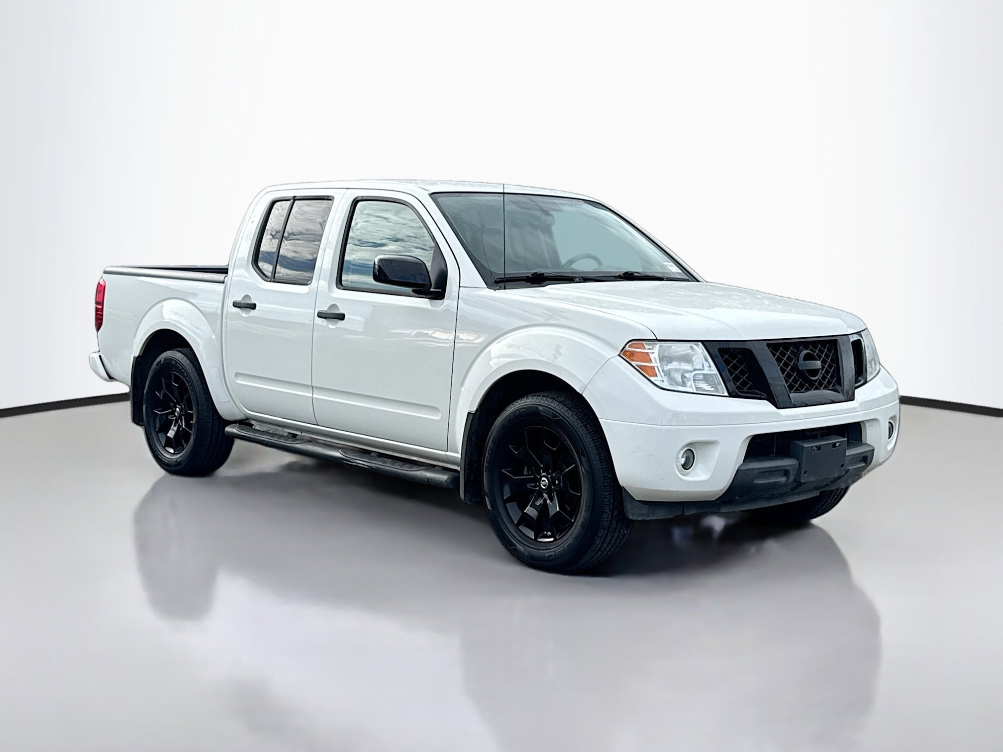 2019 Nissan Frontier SV's photo