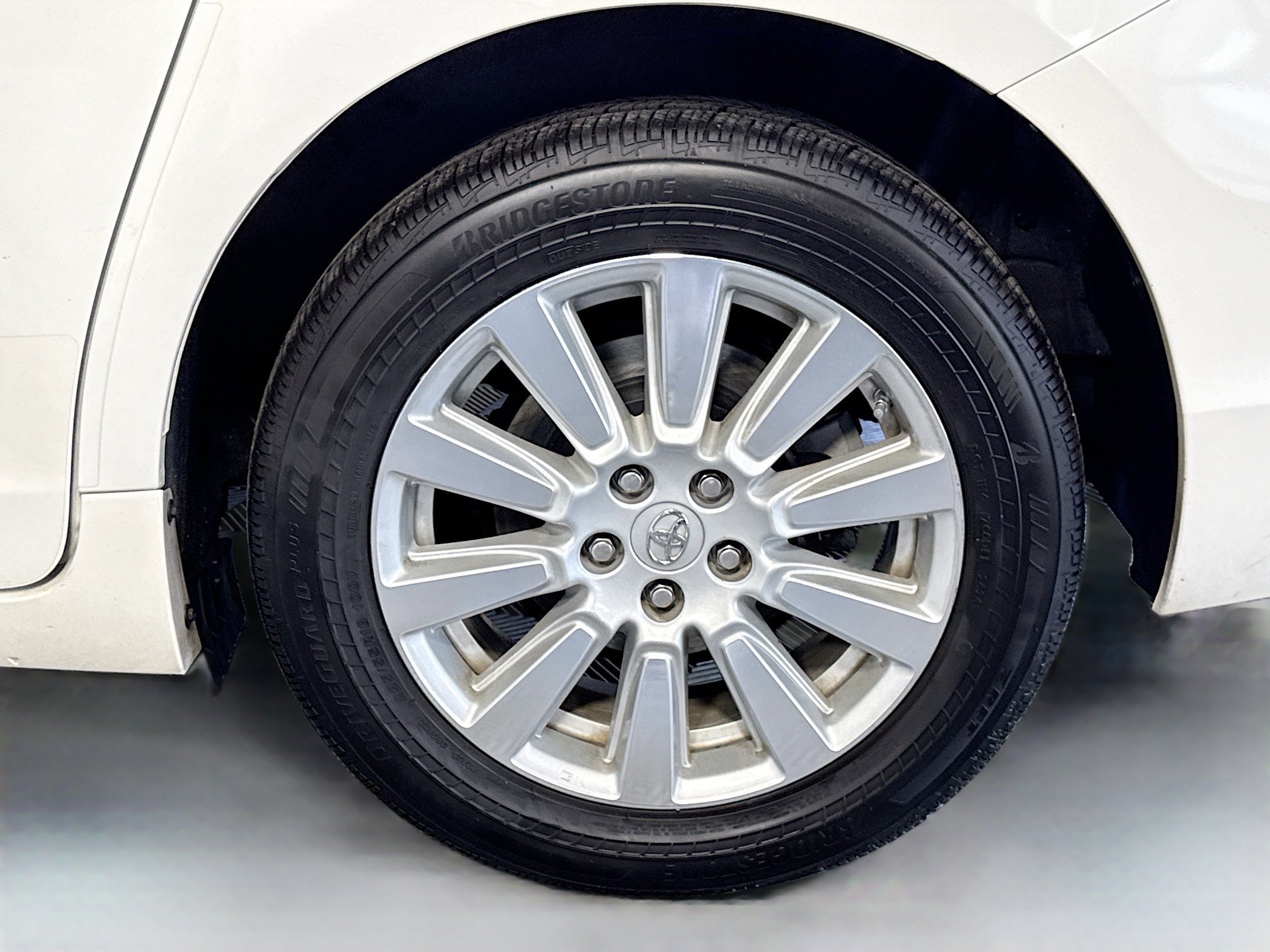 2017 Toyota Sienna Limited - Photo 13