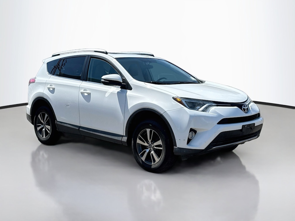 Used 2016 Toyota RAV4 XLE SUV