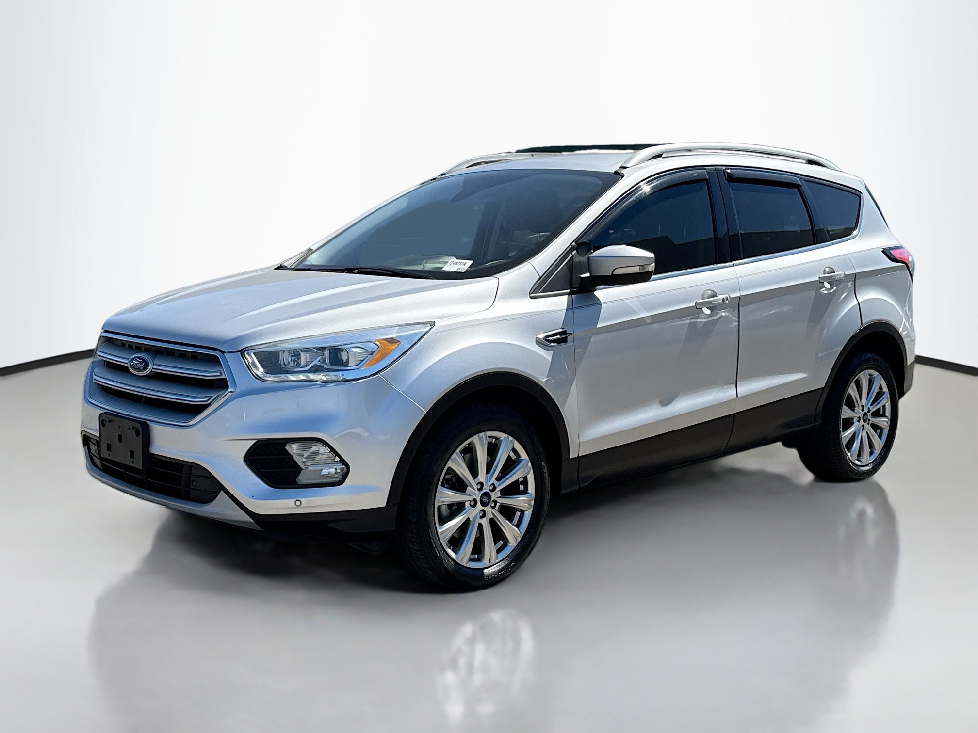 2018 Ford Escape Titanium photo 2