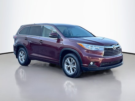 2016 Toyota Highlander LE Plus V6 SUV