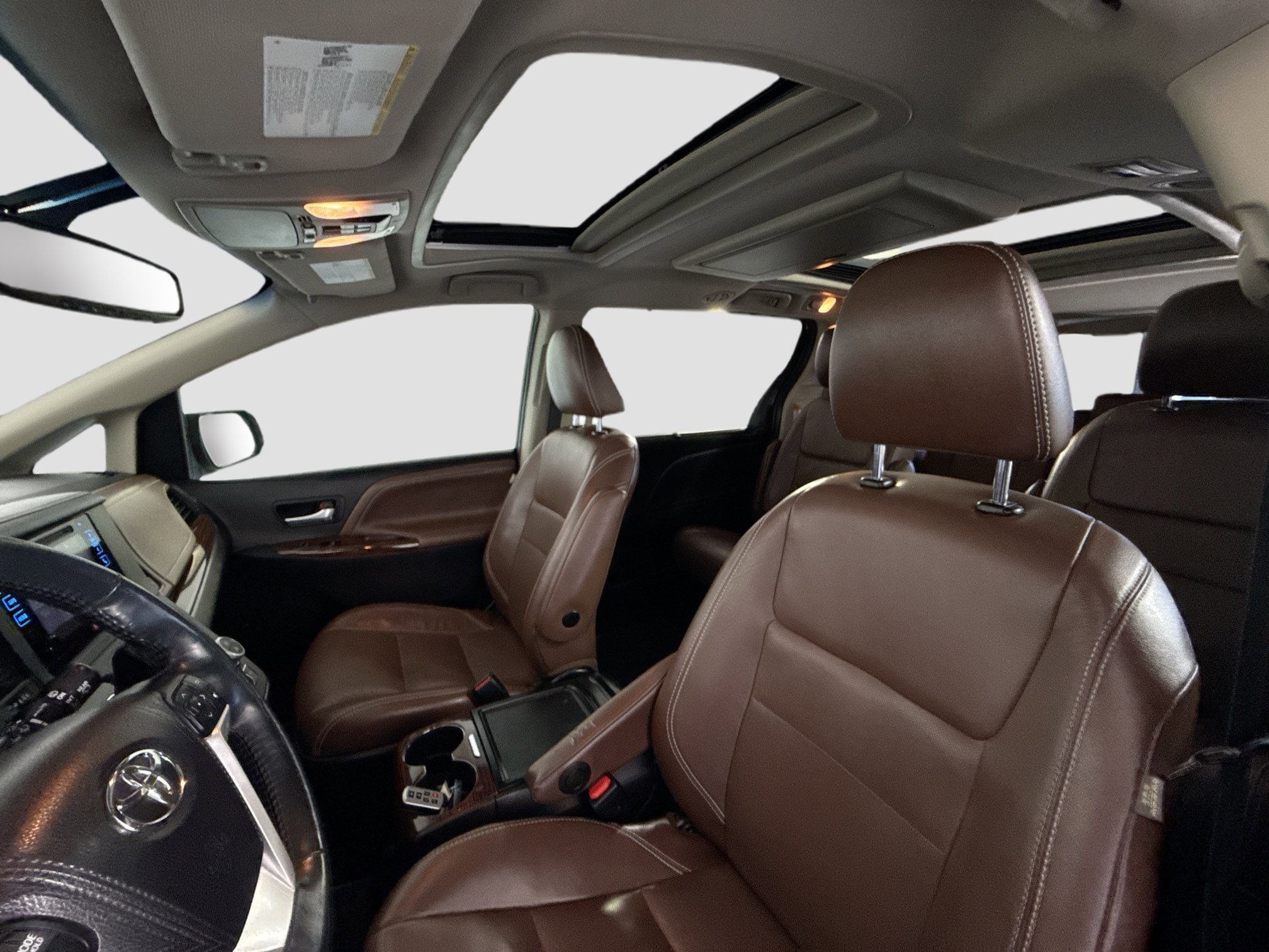 2017 Toyota Sienna Limited - Photo 9