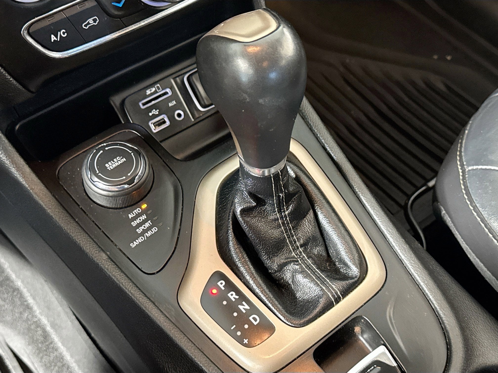 2016 Jeep Cherokee Limited - Photo 15