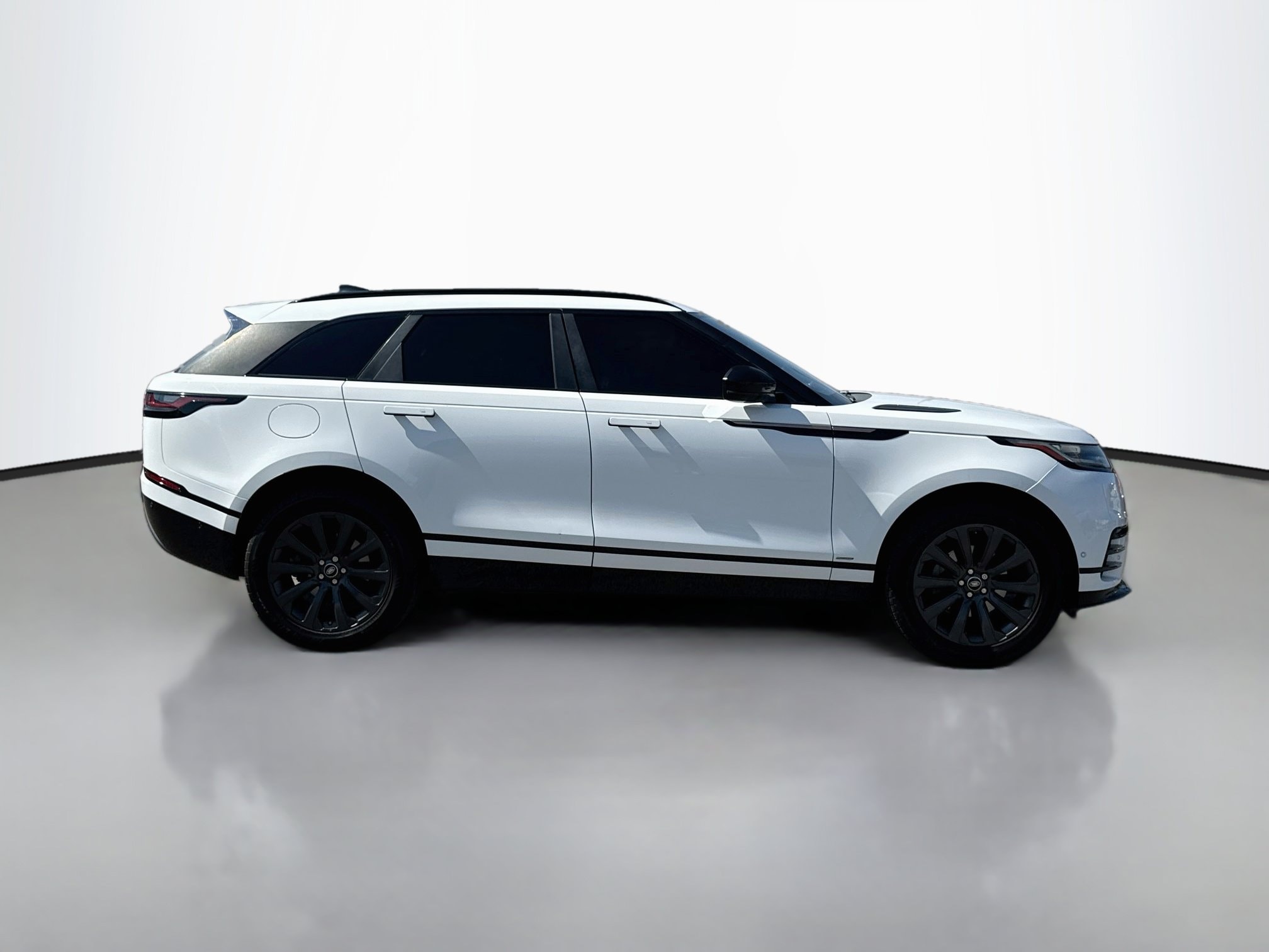 2018 Land Rover Range Rover Velar SE - Photo 19