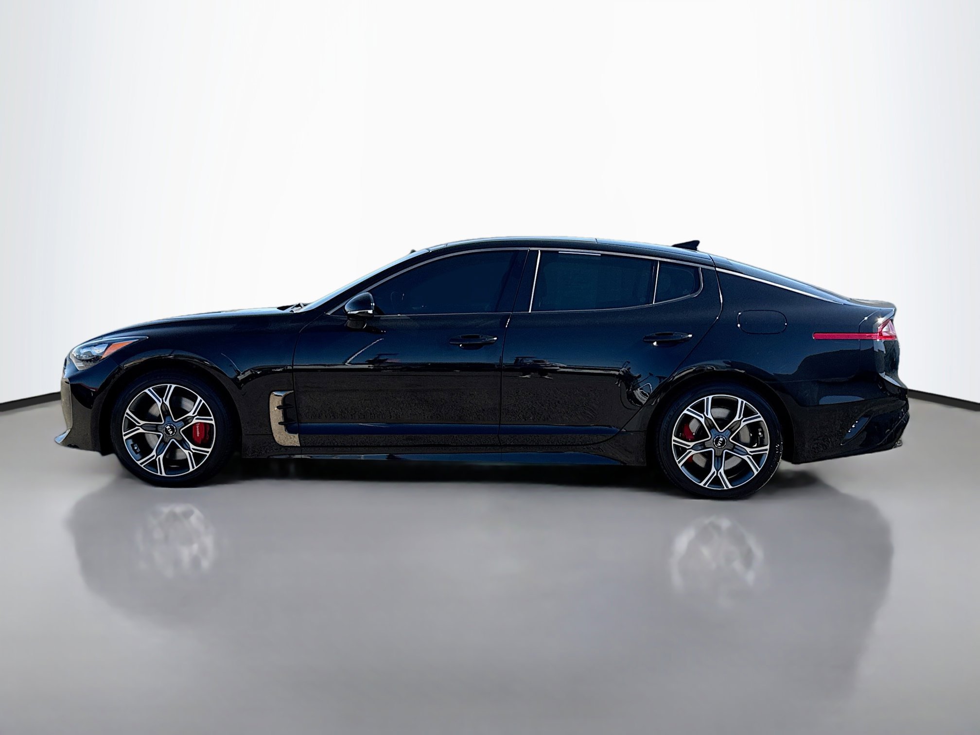 2019 Kia Stinger GT1 photo 3