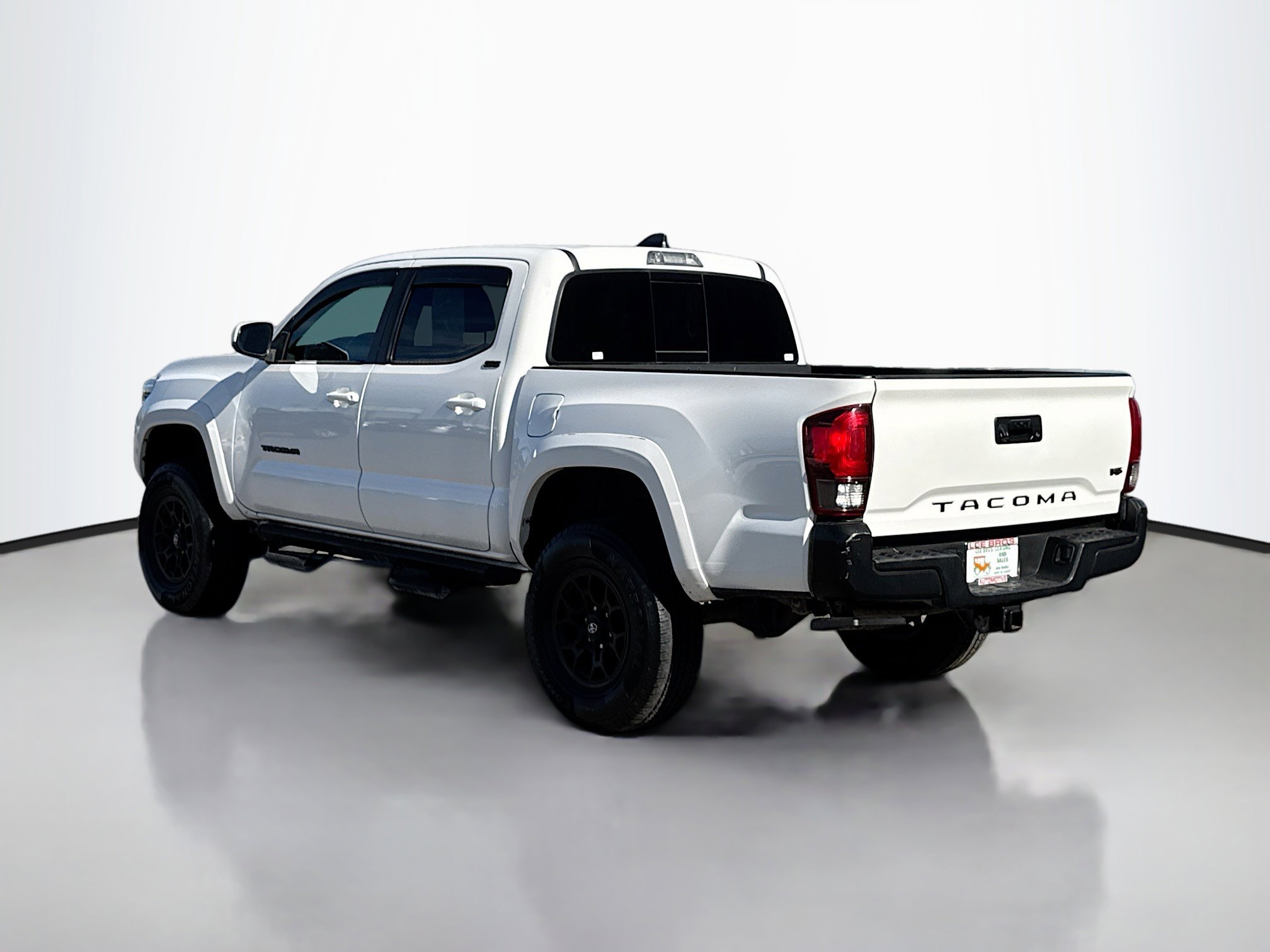 2021 Toyota Tacoma SR5 V6 photo 4