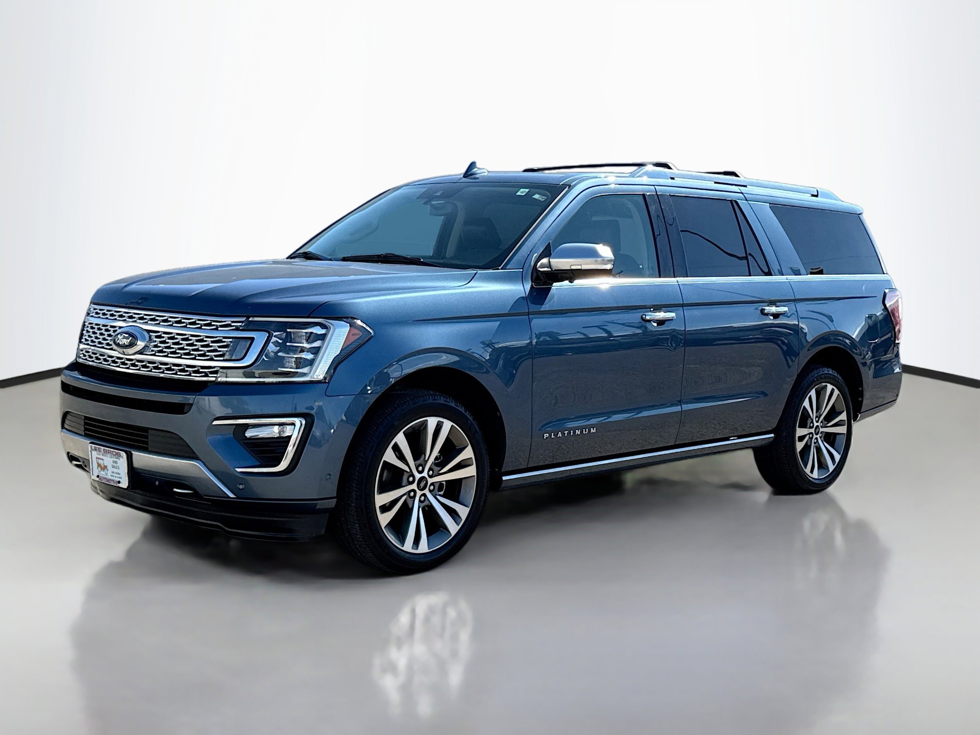2020 Ford Expedition MAX Platinum photo 2