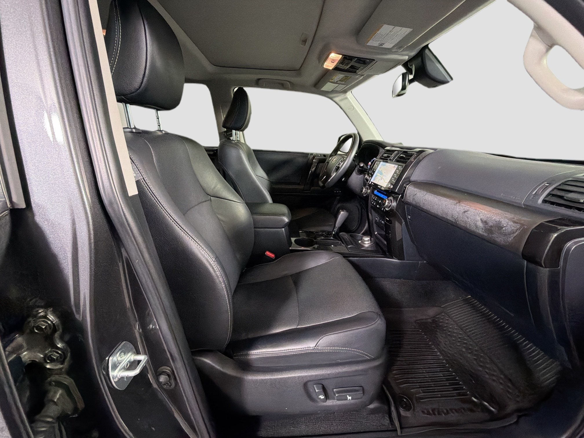 2021 Toyota 4Runner Night Shade - Photo 20