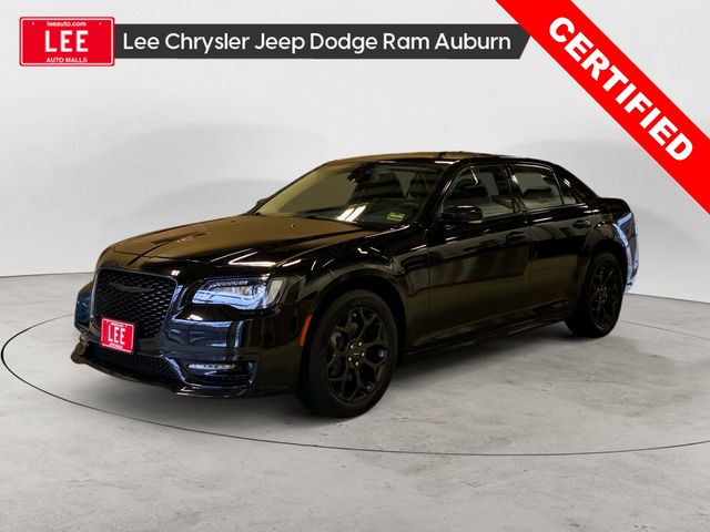 2022 Chrysler 300 Touring L's photo