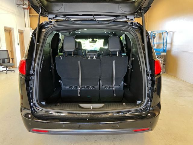2026 Chrysler Voyager LX - Photo 18