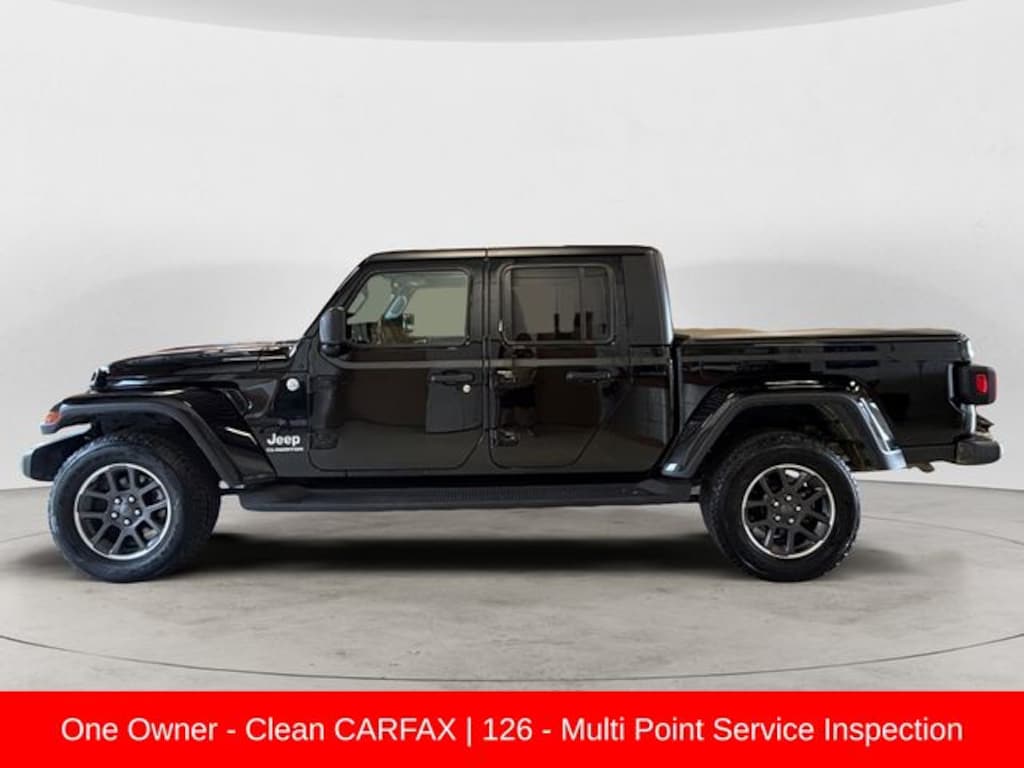Used 2022 Jeep Gladiator Overland Truck