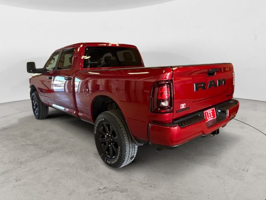New 2026 Ram 2500 BIG HORN CREW CAB 4X4 6'4 BOX Pickup