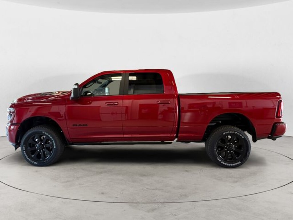 New 2026 Ram 2500 LARAMIE CREW CAB 4X4 6'4 BOX Pickup