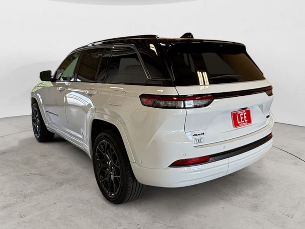 New 2026 Jeep Grand Cherokee SUMMIT 4X4 Sport Utility