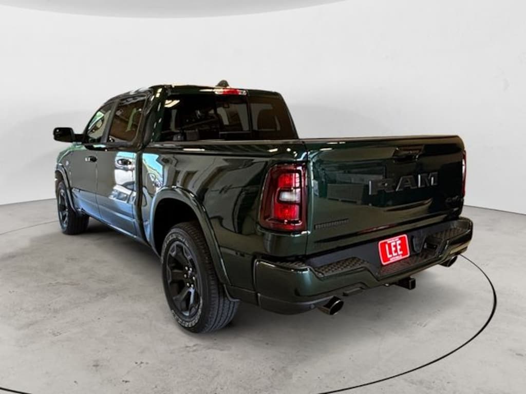 New 2026 Ram 1500 BIG HORN CREW CAB 4X4 5'7 BOX Pickup