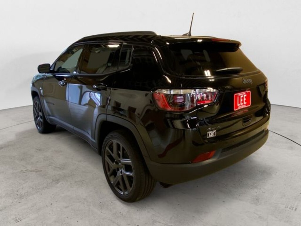 New 2026 Jeep Compass LIMITED ALTITUDE 4X4 Sport Utility