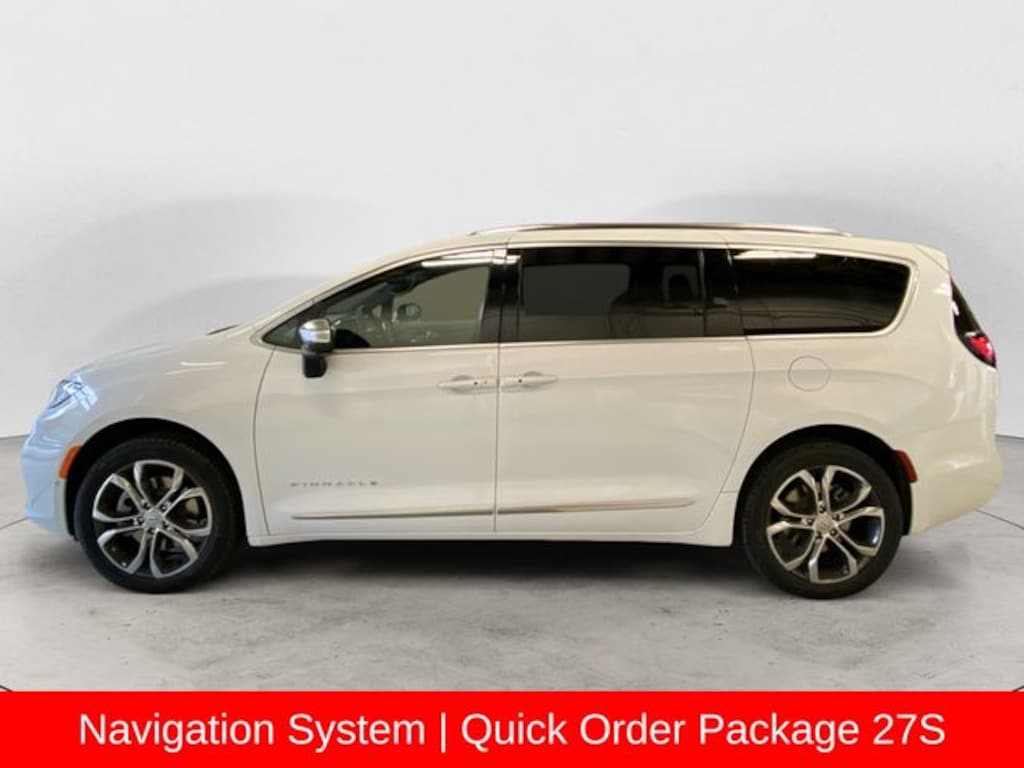 New 2026 Chrysler Pacifica PINNACLE AWD Passenger Van