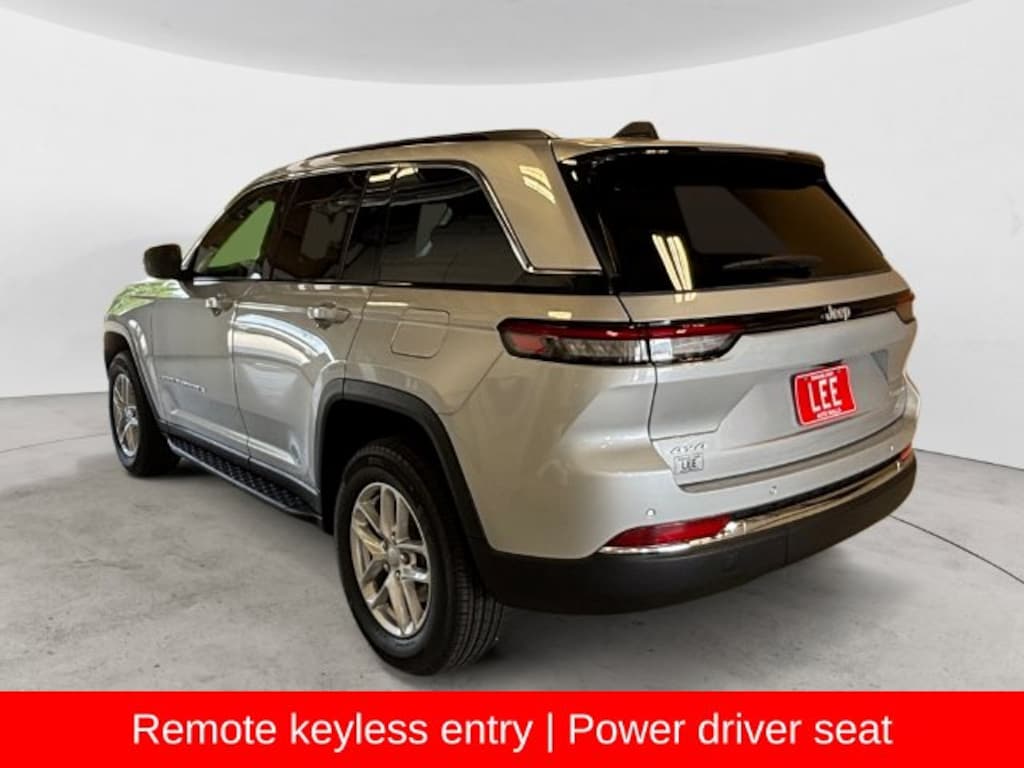New 2026 Jeep Grand Cherokee LAREDO X 4X4 Sport Utility