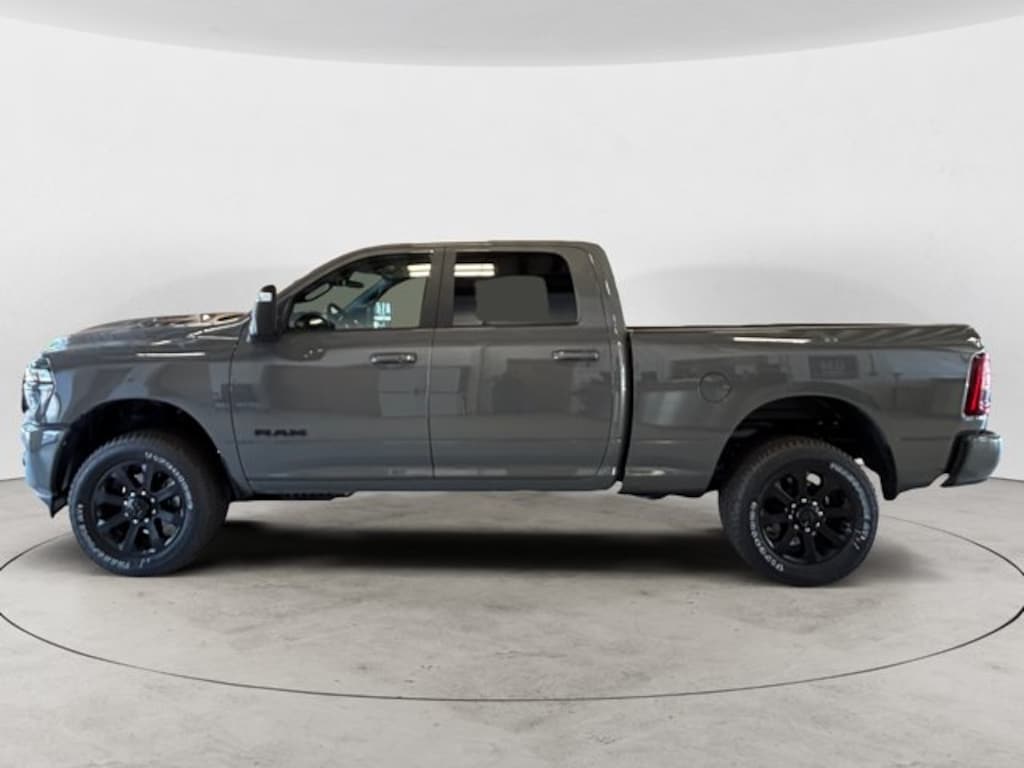 New 2026 Ram 2500 LARAMIE CREW CAB 4X4 6'4 BOX Pickup