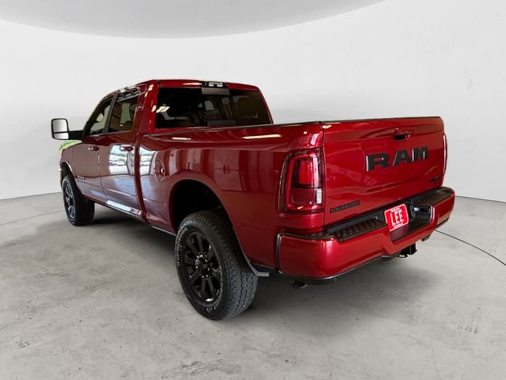 New 2026 Ram 2500 LARAMIE CREW CAB 4X4 6'4 BOX Pickup
