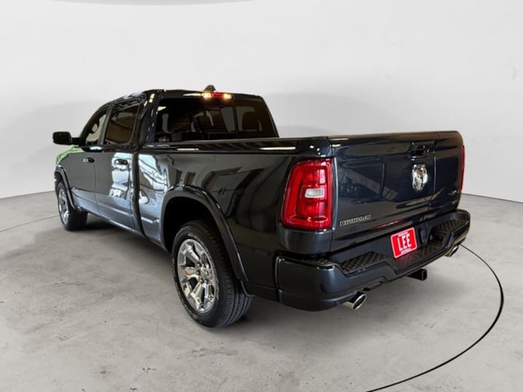New 2026 Ram 1500 BIG HORN CREW CAB 4X4 6'4 BOX Pickup